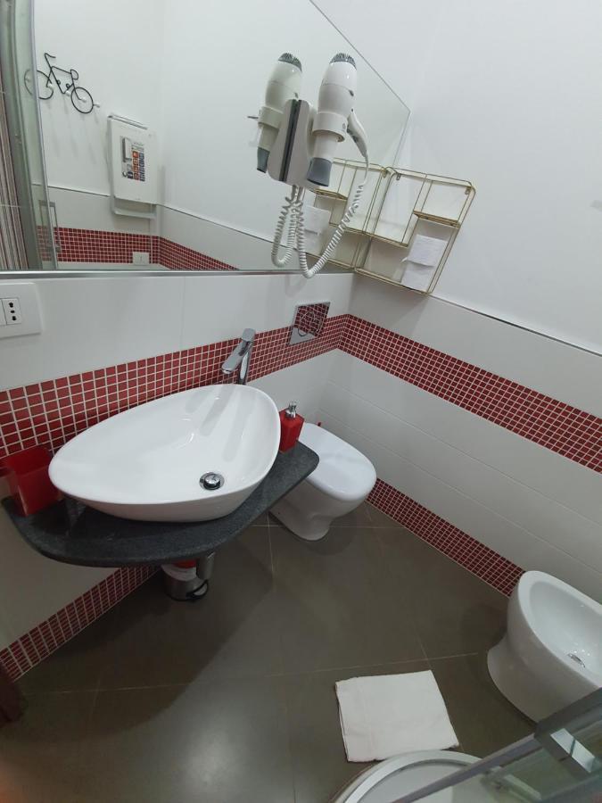 Ari Guest House La Spezia Ngoại thất bức ảnh