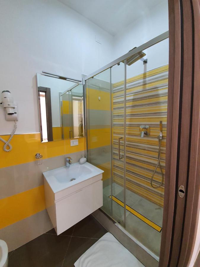 Ari Guest House La Spezia Ngoại thất bức ảnh